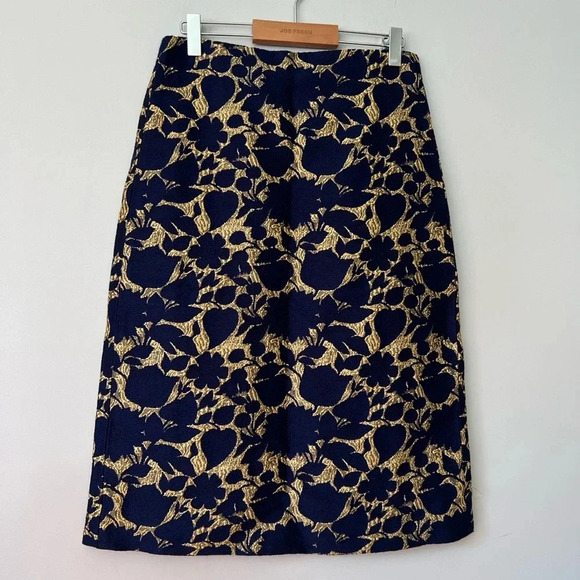 J. Crew Pencil Skirt Textured Navy & Gold Floral Print | Women’s Size 0 NWT - Picture 2 of 6